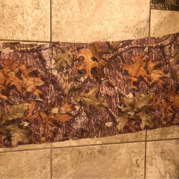 Large lot Hunting Supplies sight vise bow quiver camo jacket head net 3D fabric - Picture 13 of 16